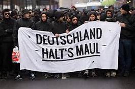 Bild: Linke vom Schwarzen Block fordern: Deutschland halts Maul